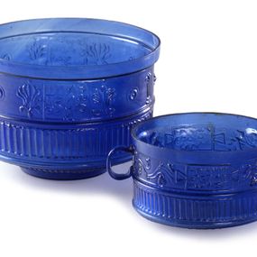 null - Blue glass cups
