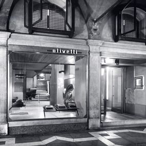[object Object] - Arrangement of the Olivetti shop in Piazza San Marco
