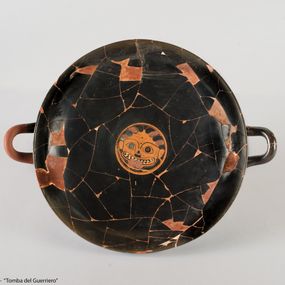null - Attic cup with inside depicted gorgon head
