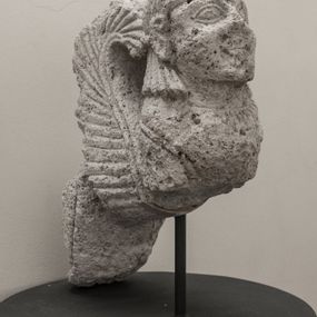 null - Sphinx in travertine limestone