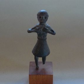 null - Syringe player figurine