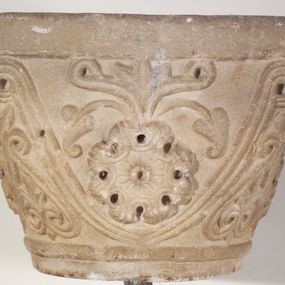 null - Stone capital with eight-petaled flower and other phytomorphic motifs