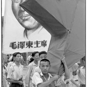 [object Object] - Parade of students, with a portrait of Mao Zedong and the red star.