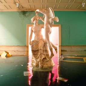 David LaChapelle - After the Deluge: Statue