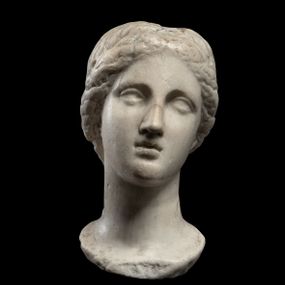 null - Small head of a woman (Aphrodite or Ptolemaic princess)