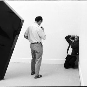 [object Object] - Ugo Mulas fotografa lo scultore inglese Phillip King