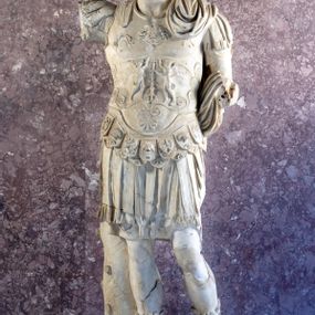 null - Cycle statuaire en marbre Luni de Veleia, Germanicus avec portrait de Nerva