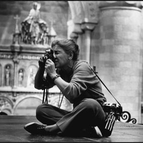 null - Eve Arnold on the set of ‘Becket’