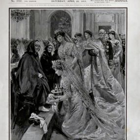 null - The Queen of Spain, Victoria Eugenie of Battenberg, washes the feet