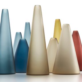 null - Vessels in conical shape