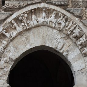 null - Frederick's arch at the entrance to the Castle