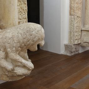 null -  Lions of the Basilica of San Nicola di Bari (Reproduction)