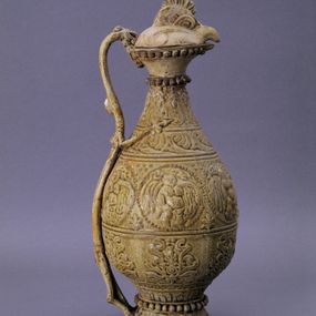 null - Pitcher with phoenix head lid