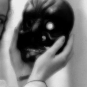 [object Object] - Retrato de mujer con máscara