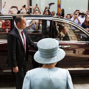 [object Object] - The Queen visits to mark the 650th anniversary of the Worshipful Company of Drapers