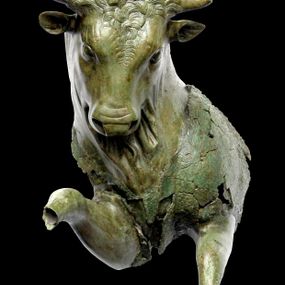 null - Statue of a bull cozzante from Sibari, locality of the White House