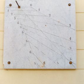 null - Sundial at Babylonian hours