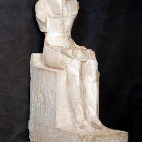 null - Statue of Amenemhat III