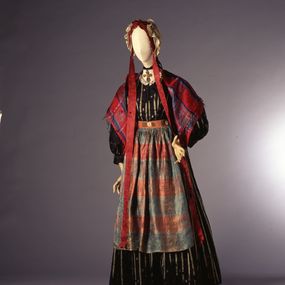 null - Traditional dress of the Stura Valley
