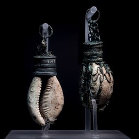 null - Shell pendants from the female Tomb 115