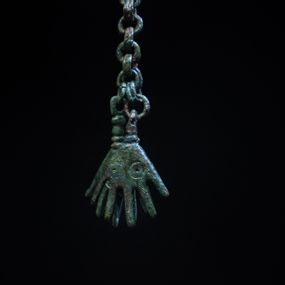 null - Offene Handanhänger mit Kreisdekoration, aus Grab 201bis