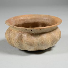 null - Clay bowl imitating a pumpkin