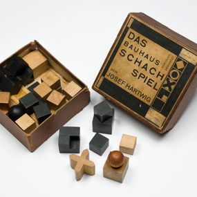 [object Object] - Bauhaus chess