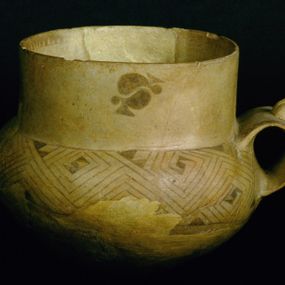 null - Cup painted in Serra d'Alto style