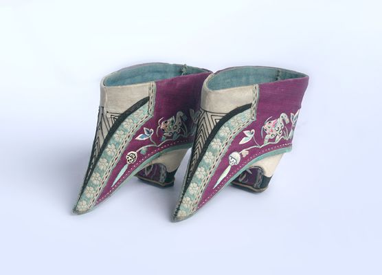 Golden lotus shoes or golden lily