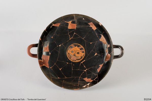 Attic cup with inside depicted gorgon head
