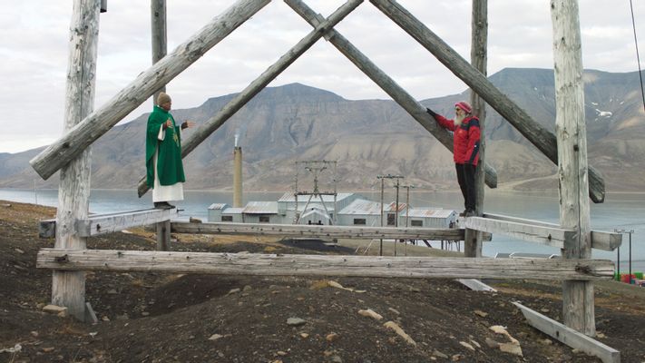 Jumana Manna - Wild Relatives (Svalbard Priest and Scientist)