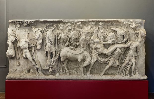 Sarcofago in marmo con mito di Meleagro