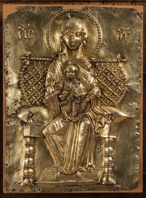 Altarpiece Virgin in throne