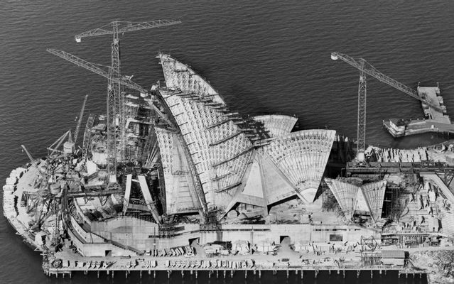 Jørn Utzon - Sydney Opera House
