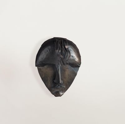 Pablo Gargallo - small mask with tuft