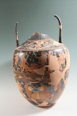 Apulian amphora