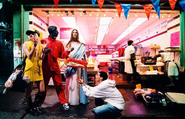 David LaChapelle - Jésus est mon homeboy : pains et poissons