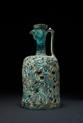 Jug with rooster head