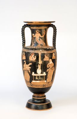 Python - Amphora with red figures
