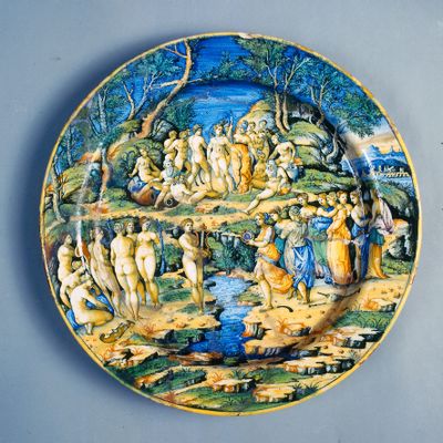 Parade plate with the dispute of the Museum with the Pieridi