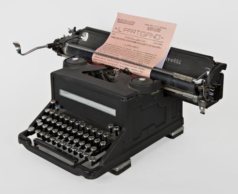 Olivetti M40 / 3 typewriter