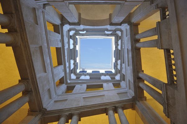 Gian Lorenzo Bernini - Quadratische Treppe