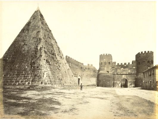 Pyramide Cestia