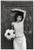 Letizia Battaglia - La bambina con il pallone