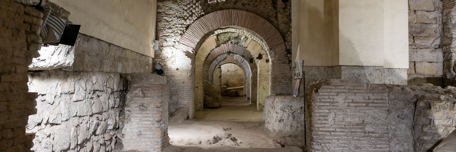 Museo de la obra de San Lorenzo Maggiore y Excavaciones Arqueológicas