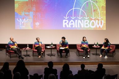 Rainbow: colors and wonders between myths, arts and science