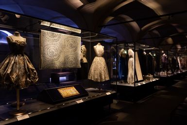 Two centuries of Textile and Fashion Design