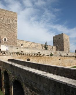 Castillo de Suabia de Bari