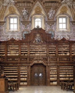 Biblioteca y Conjunto Monumental de los Girolamini