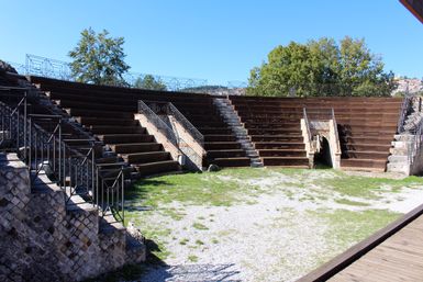 teatro romano de grumento nova